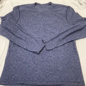 Men’s Lululemon long sleeve shirt